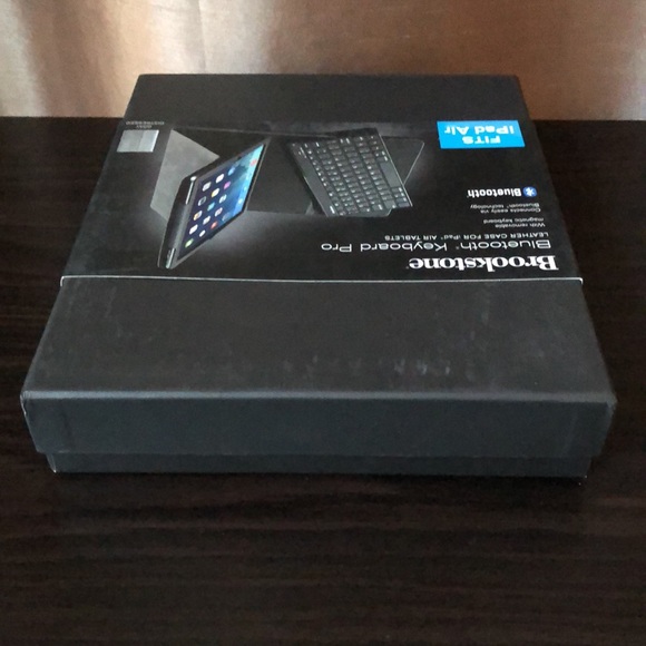 Brookstone Bluetooth Keyboard Pro & Leather Case for iPad Air Tablets - Picture 10 of 10